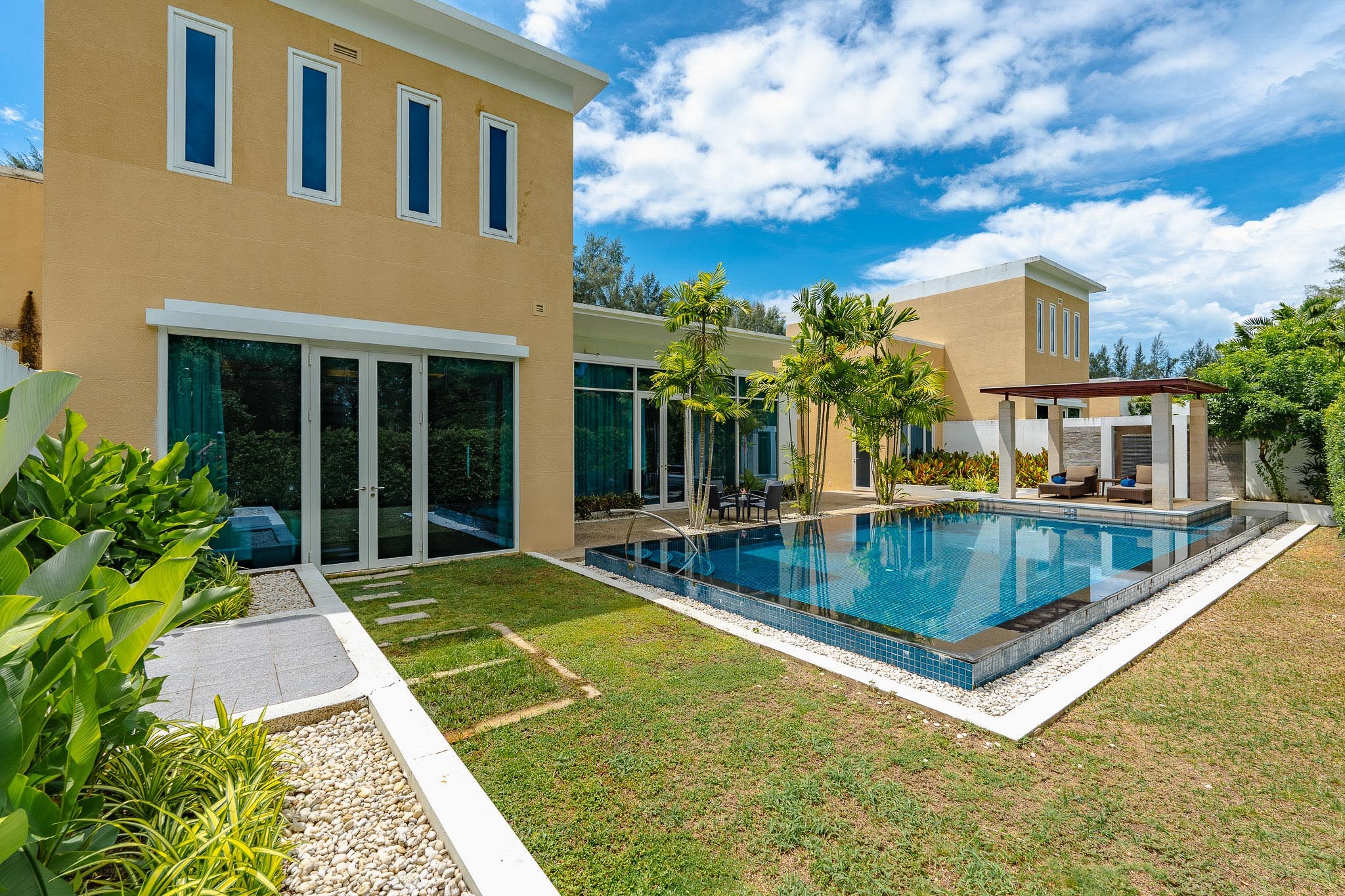 3 Bedroom Pool Villa with Kitchen