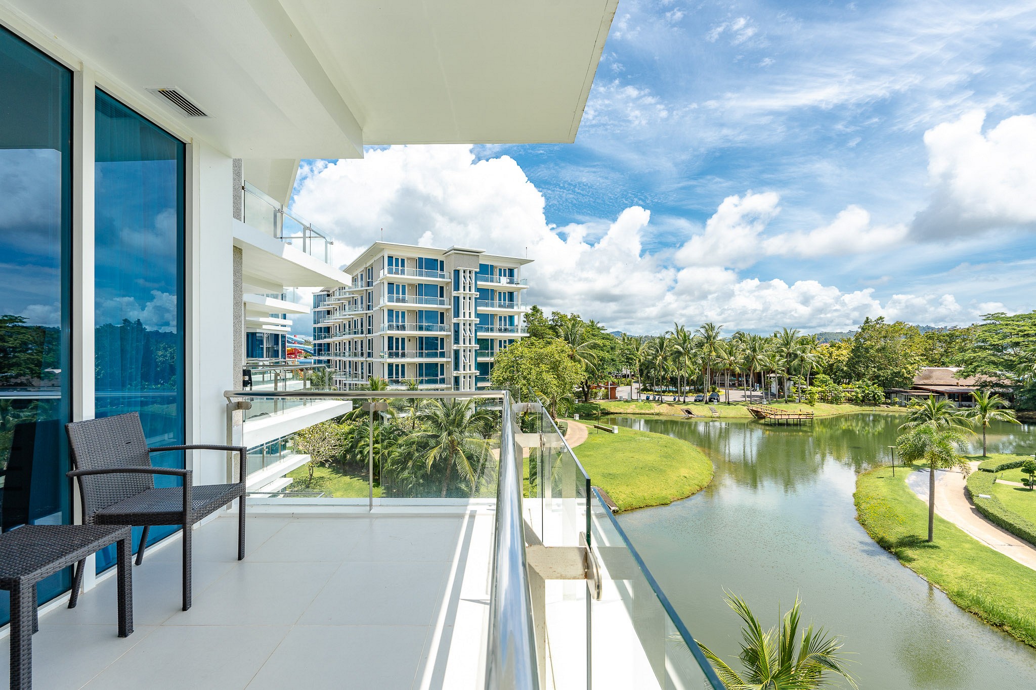 Executive 1 Bedroom Family Suite with Balcony